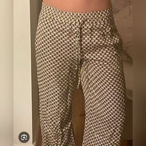 ZARA -Sz M- Satin Cream Black Patterned Flowy Wide Leg Pants